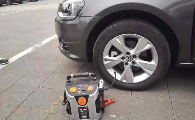宁蒗汽车搭电案例